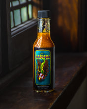 Load image into Gallery viewer, Taengkwa Sriracha
